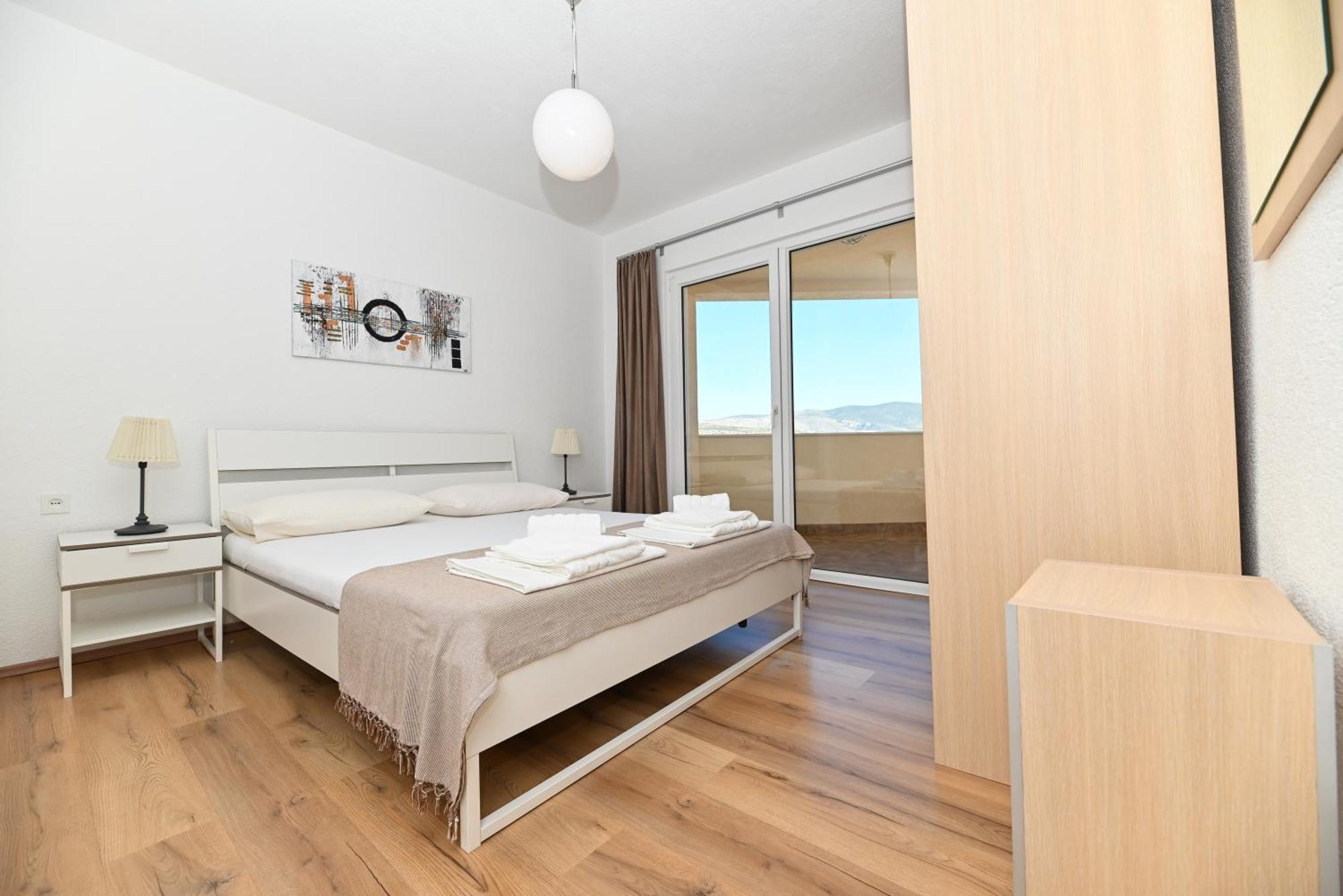 Apartments Bluesky โตรกีร์ ภายนอก รูปภาพ