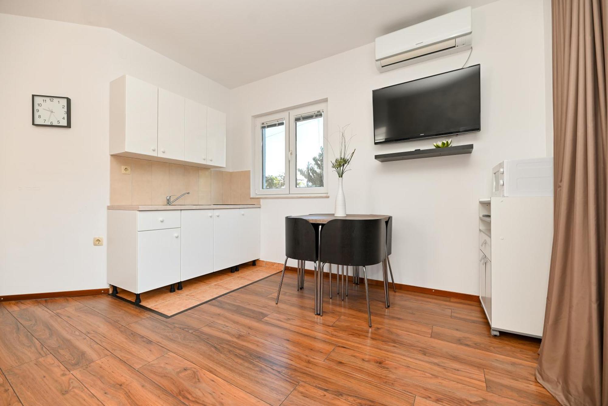 Apartments Bluesky โตรกีร์ ภายนอก รูปภาพ